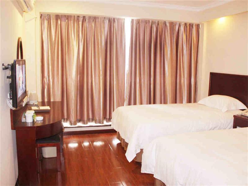 Greentree Inn Chongqing North Railway Station Express Hotel Номер фото