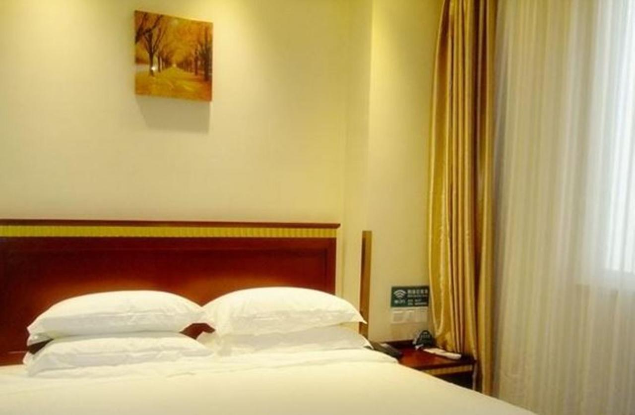 Greentree Inn Chongqing North Railway Station Express Hotel Экстерьер фото